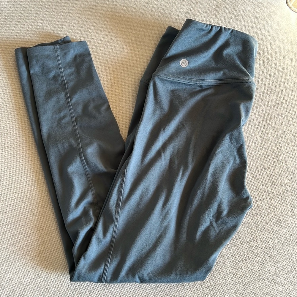 GUC Zella Crop Leggings